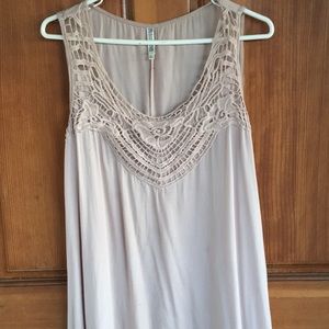 Like new lace detail dress
